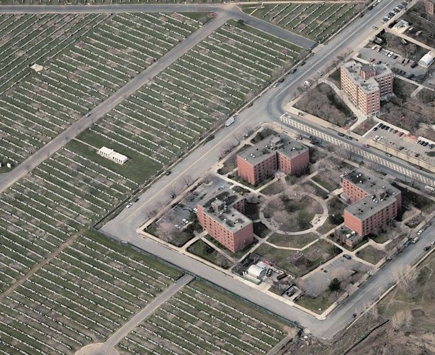 bronx: schuylerville et st raymond cemetery